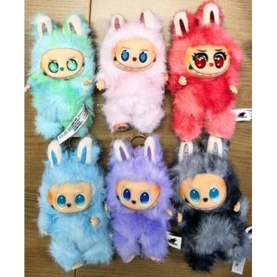 Мягкая игрушка-брелок M 19778 ,высота героя 15 см, подсветка, песенка на английском, металлический карабин, голова, пакунок малюка